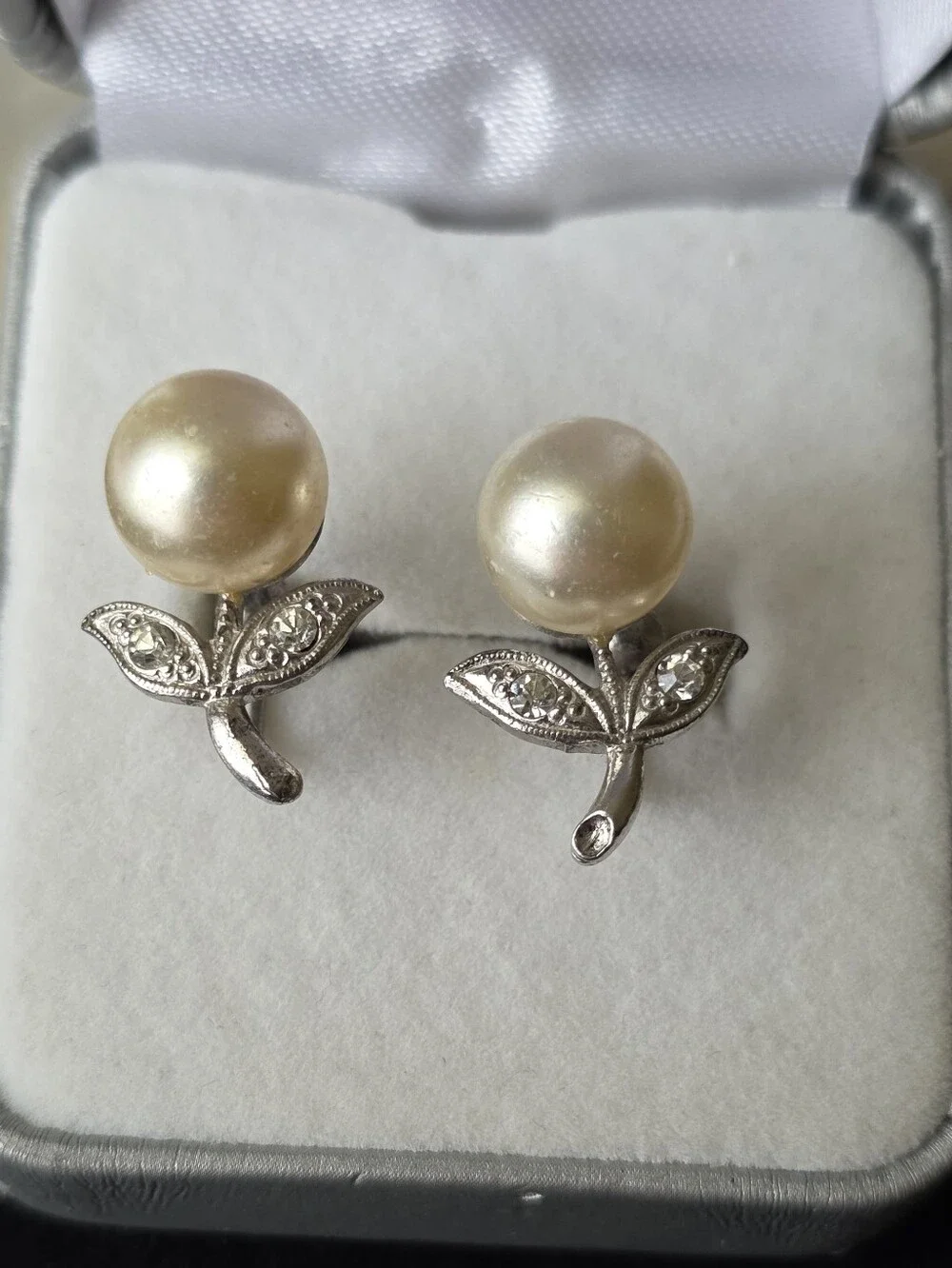 Vintage Sterling Silver Screwback Earrings Faux Pearl And Rhinestone Flower